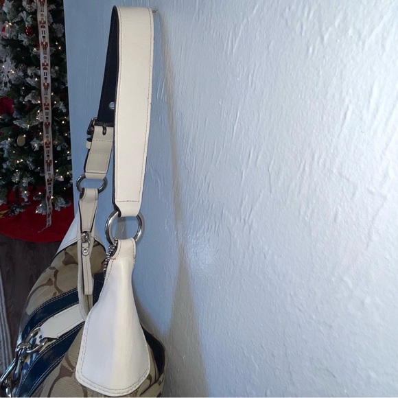 Coach Signature Jacquard Shoulder Bag F10993 | Leather Trim | Authentic - Picture 5 of 10